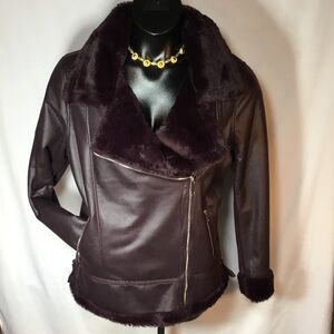 Elegant Women's Leather Jacket with Plush Fur Trim - Deep Purple